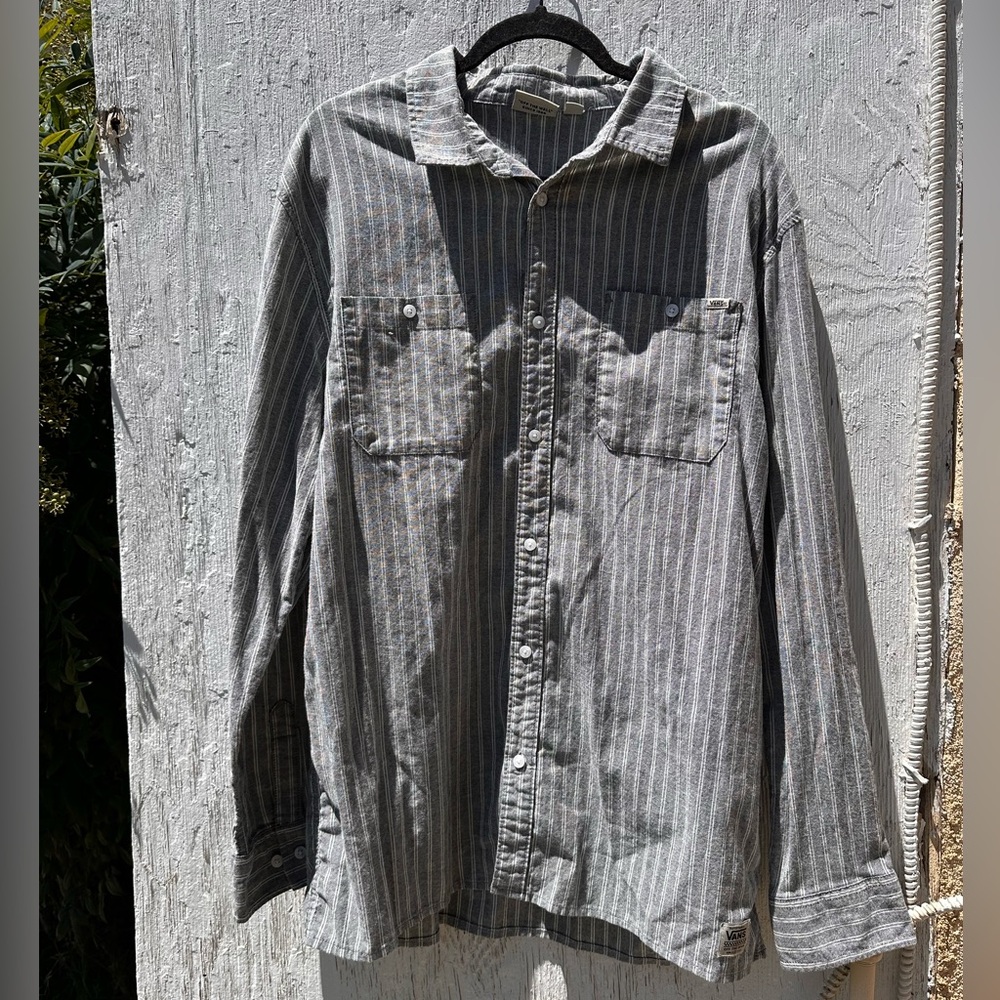 Vans Gray Striped Men’s Button Down Shirt
